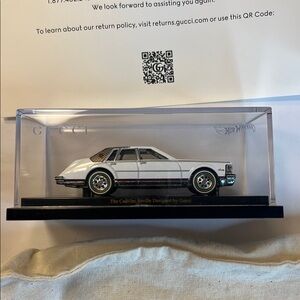 🙌 NWT Gucci x Hot Wheels Cadillac Seville Die-Cast Model Collectible